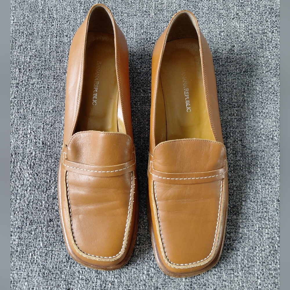 Banana Republic Cognac Brown Leather Slip On Loafers Size 7.5m